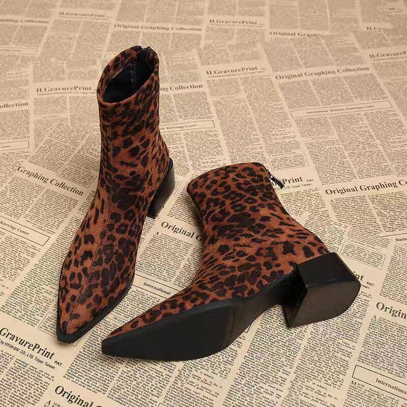 Vintage Fashion Aesthetic - Nowe Damskie Botki na Niskim Obcasie,