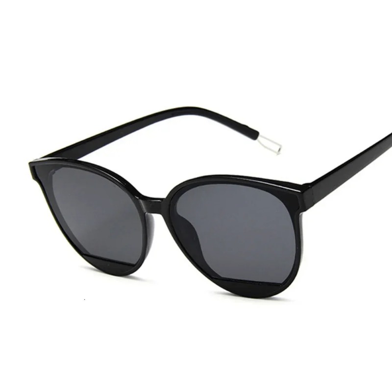 Nowe modne okulary przeciwsłon – Vintage Fashion Images recenzja i cena