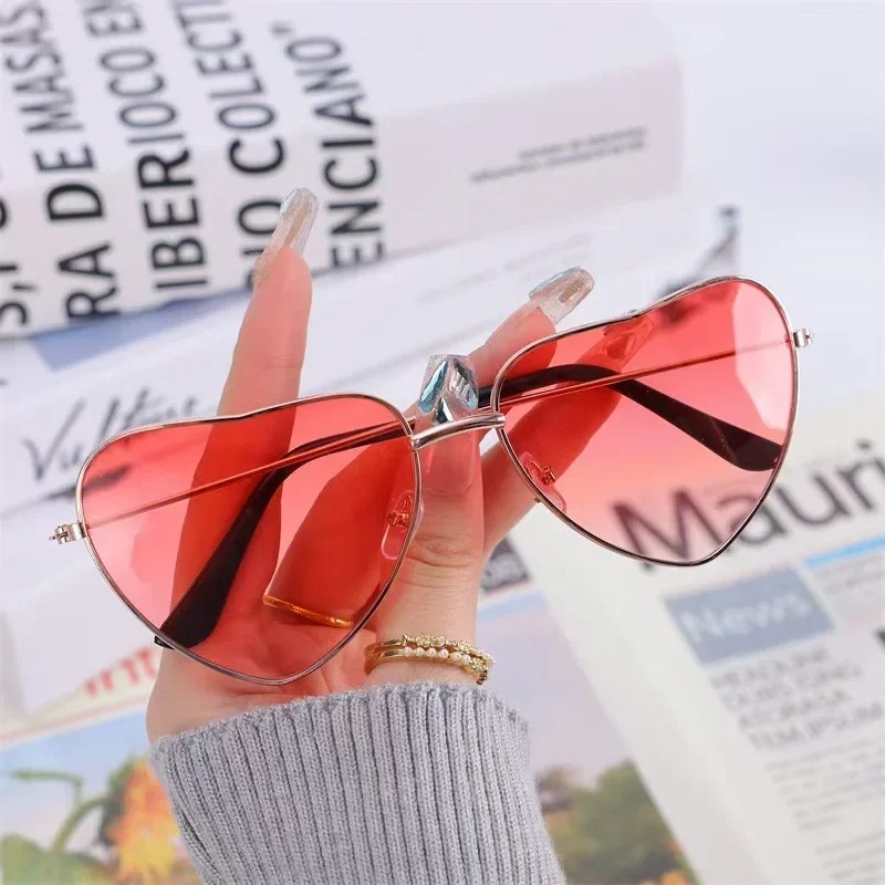 Okulary przeciwsłoneczne w ksz – Vintage Fashion Images recenzja i cena