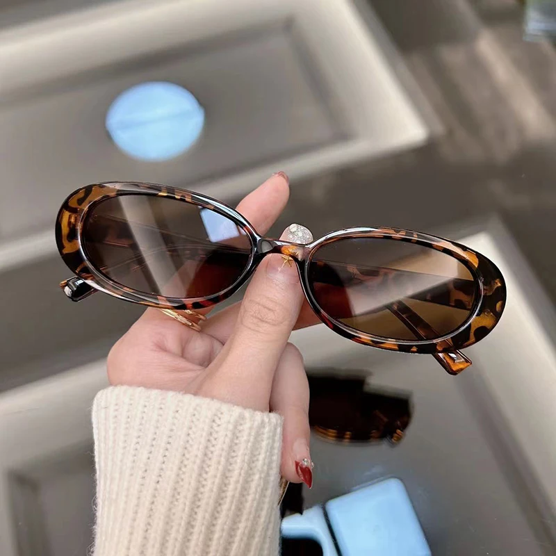Nowe owalne okulary przeciwsło – Vintage Fashion Images recenzja i cena